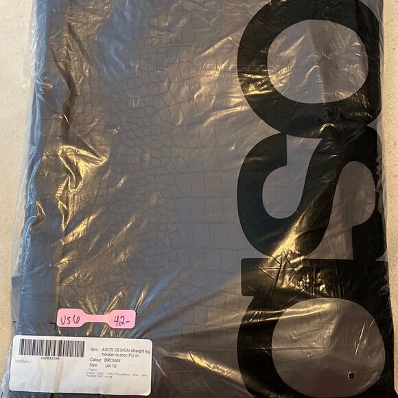 ASOS DESIGN straight leg pants in croc PU in chocolate brown US 6 - Picture 6 of 6